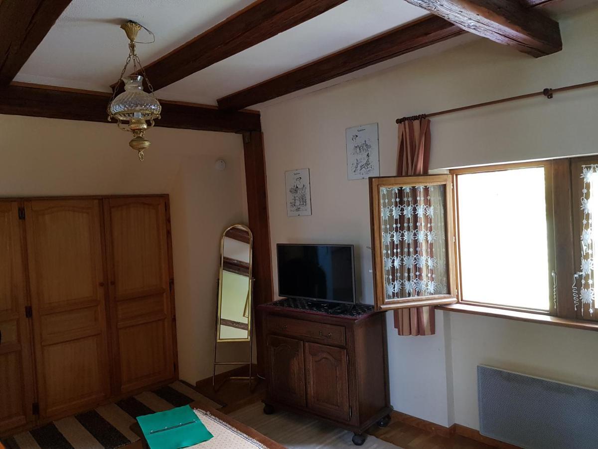 La Maison Jaune Амершвир Екстериор снимка